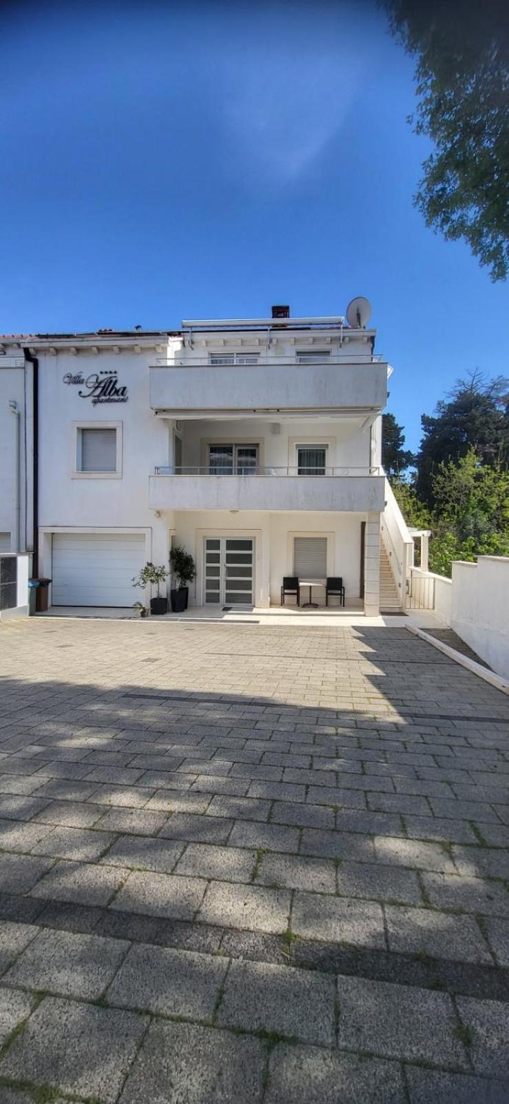 Apartment Alba